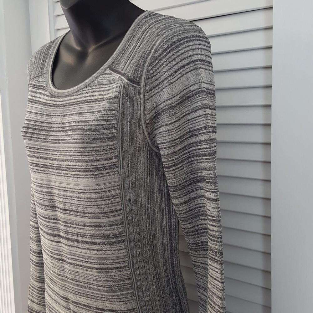 Club Monaco Long Sleeve Knit Dress Size Medium